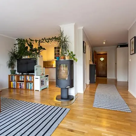 Apartment Solrik, Barnevennlig Leilighet Naer Dyreparken Kristiansand