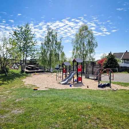 Solrik, Barnevennlig Leilighet Naer Dyreparken *